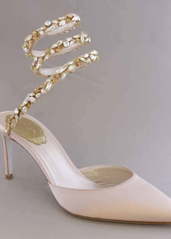 سكربينة CLEO مع كعب طوله 75 سم