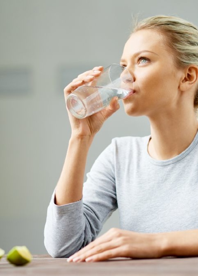 عليهنّ شرب الكثير من الماء، وتناول أربع وجبات صغيرة في اليوم