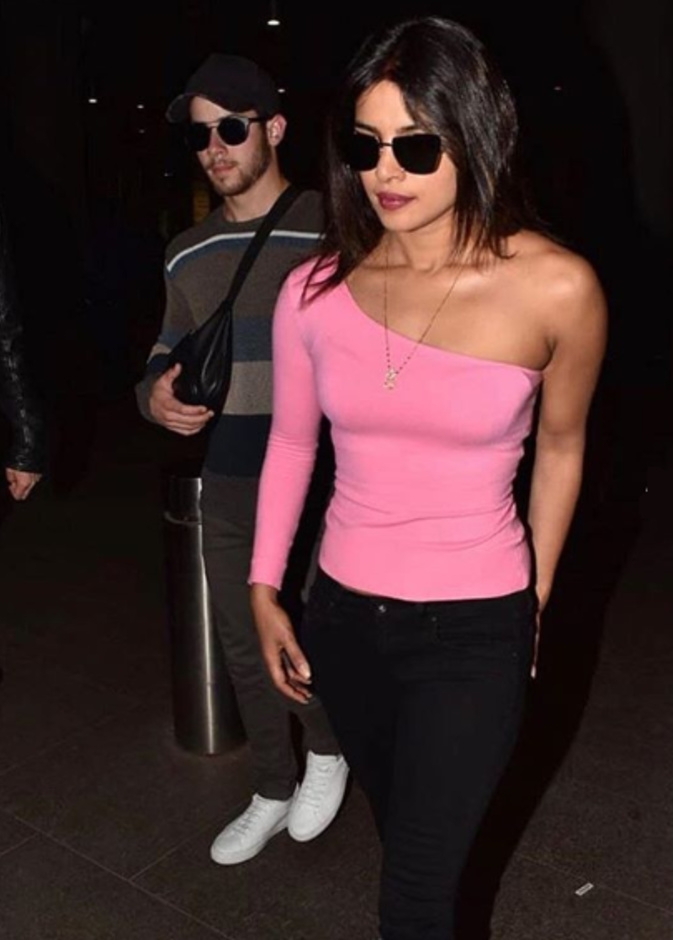 العروسان بريانكا شوبرا ونيك جوناس يعودان إلى مومباي اليوم بعد قضاء شهر العسل في عمان