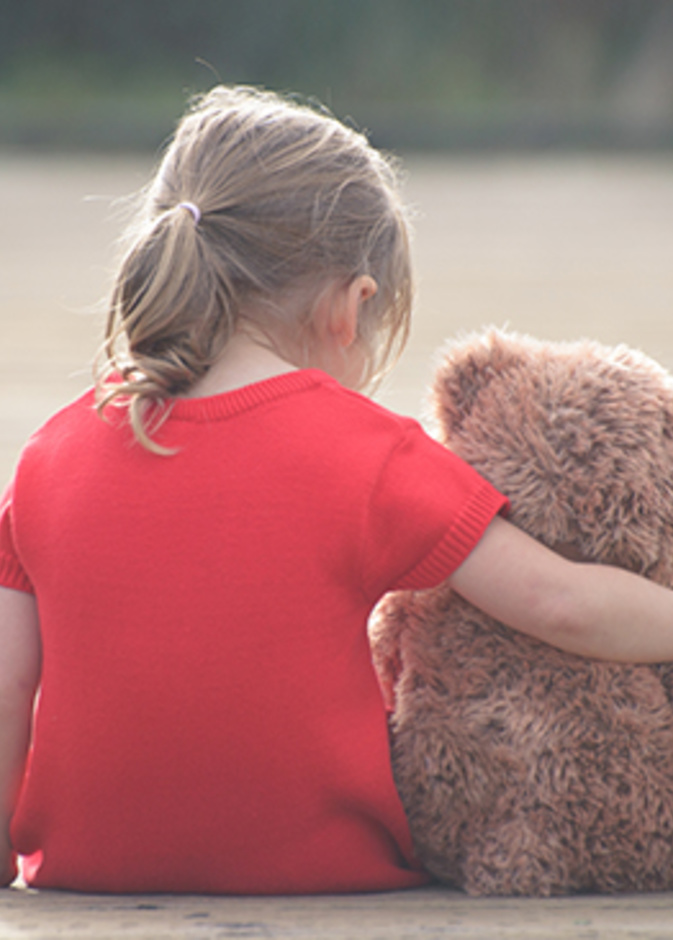 9 علامات هامة تدل على حاجة الطفل للشعور بالعطف والحنان 