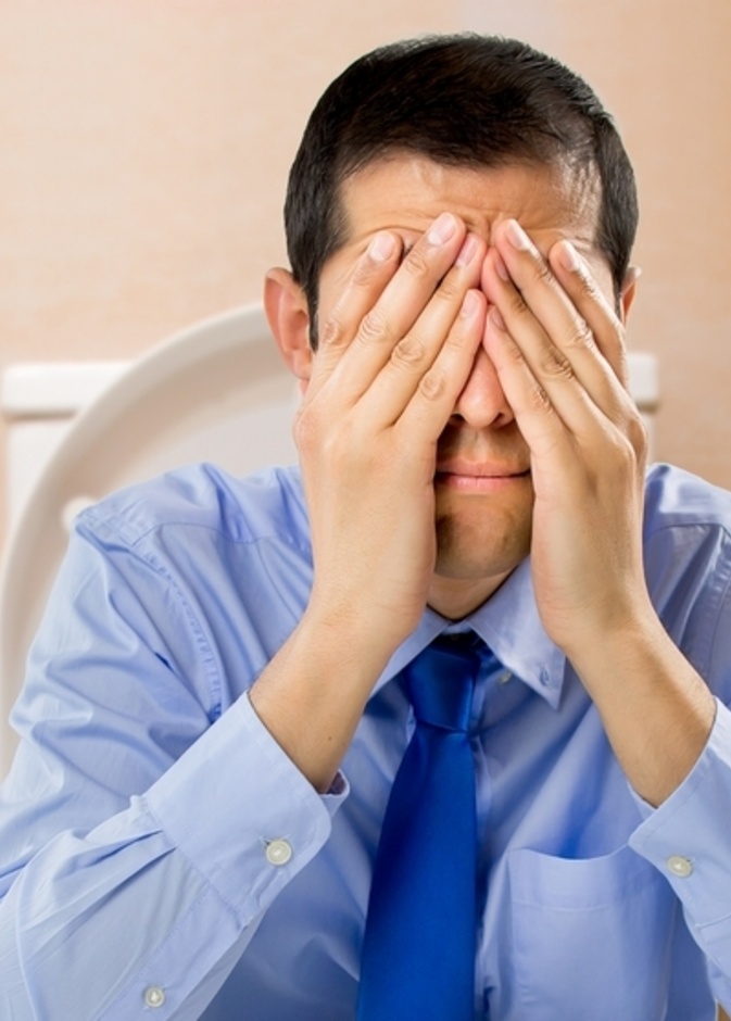  الجلوس في حوض استحمام يحتوي على ماء دافئ وملح إنجليزي