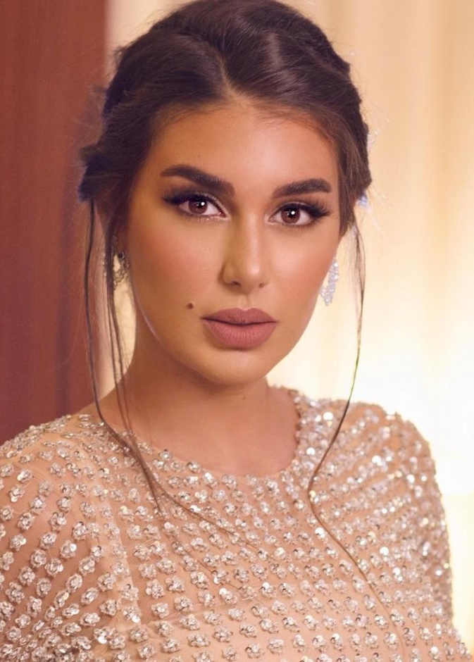 سيرين عبد النور بمكياج ناعم مشرق