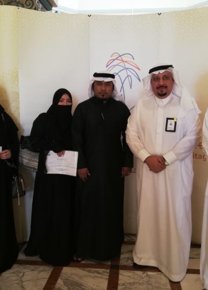 أول سعوديتان تحصلان على رخصة الارشاد السياحي للنساء 