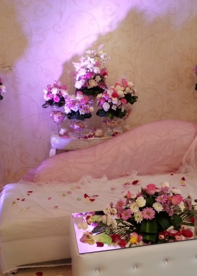 زينة مناسبة للخطوبة في المنزل