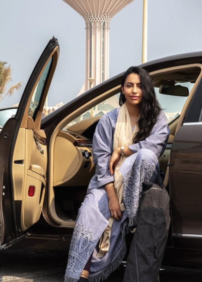 "لا تضعي ضغطاً كثيراً على رجليك في السيارة ولا تنفعلي بسرعة"