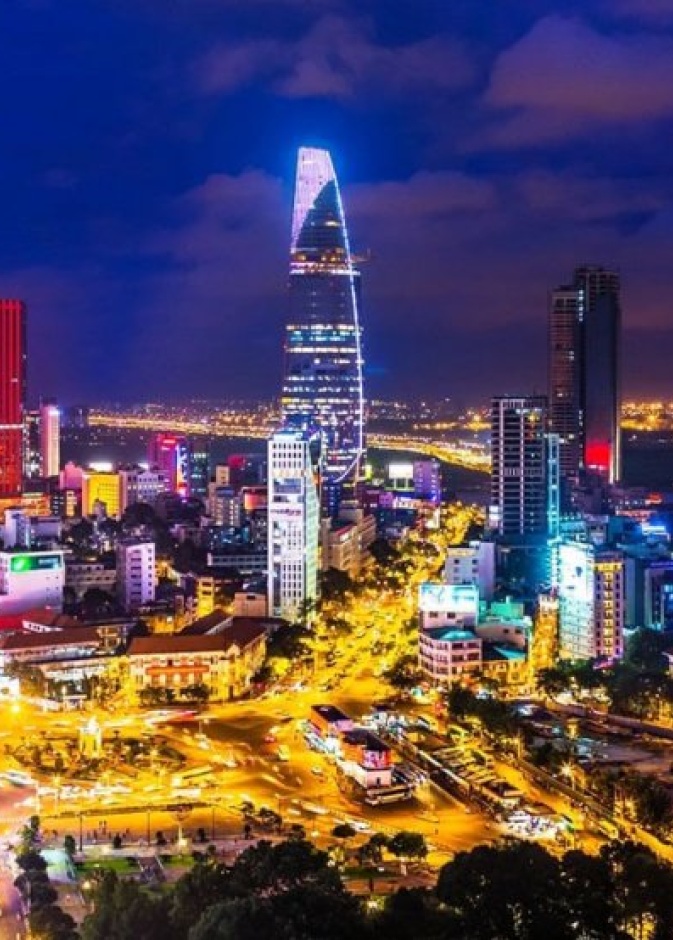 Ho Chi Minh هو تشي منه مدينة نابضة بالحياة في فيتنام