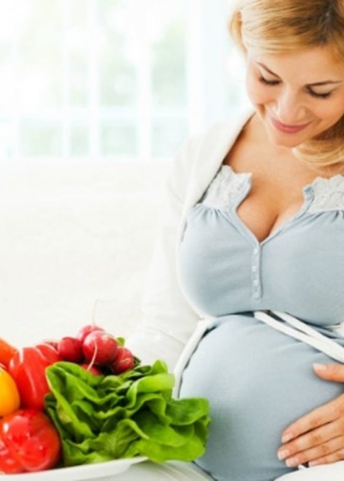 تعتبر أسماك السلمون من أنواع الأسماك التي تعزز نمو الدماغ لدى الجنين وإنجاب طفل ذكي