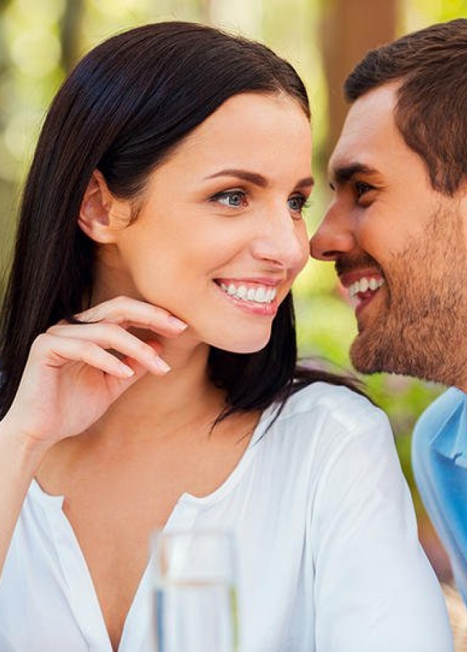 كيف تحصل الزوجة على إهتمام الزوج بحديثها 
