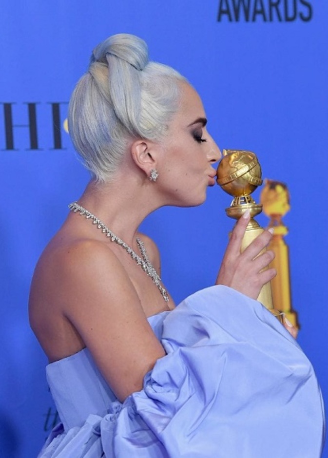 ليدي غاغا في حفل غولدن غلوب 2019 