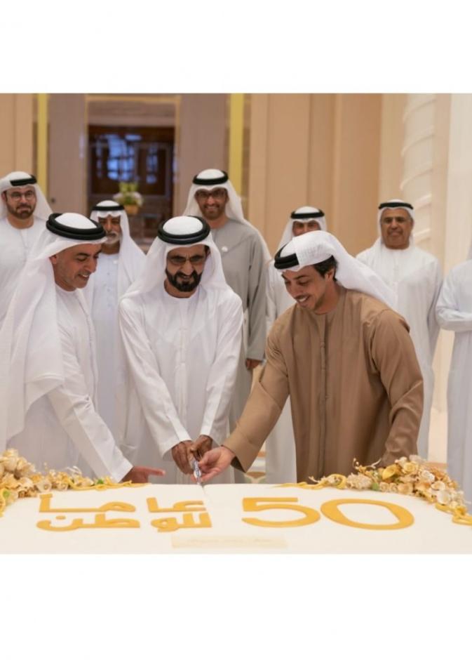 احتفاء جميل بـ 50 عاما من عطاء محمد بن راشد بحضور سيف بن زايد ومنصور بن زايد وفريق العمل