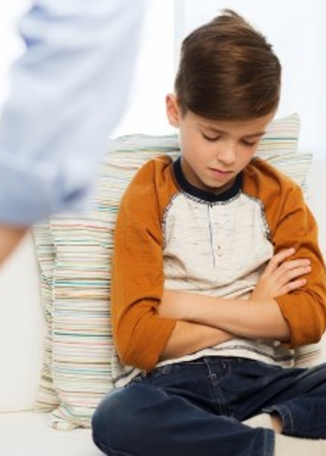 طرق معاقبة الطفل في بداية مرحلة المراهقة