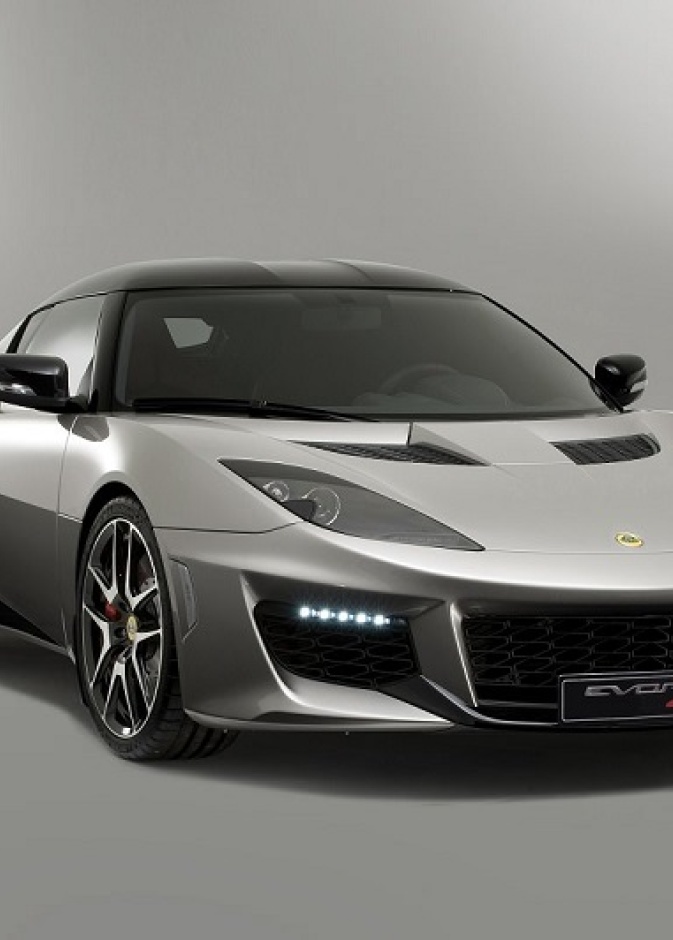 سيارة لوتس ايفورا 400