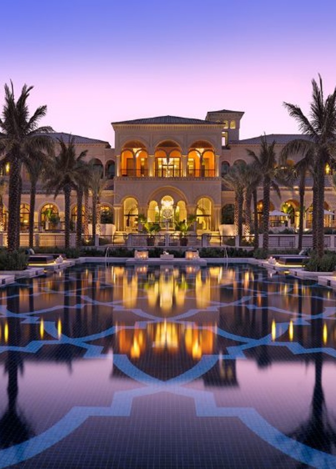 منتجع وان اند اونلي جزيرة المخلة دبي - حوض السباحة