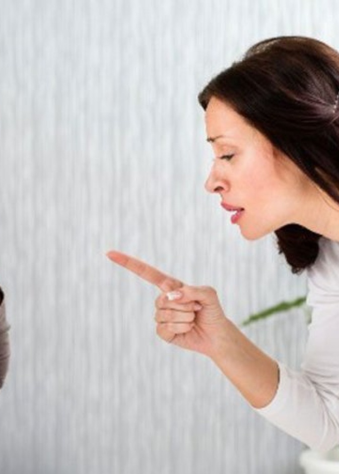 طفلتي عنيدة : ماذا أفعل؟ 