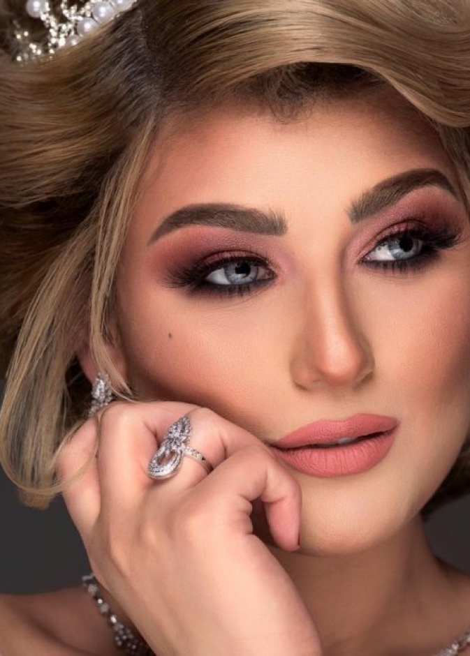  اطلالة عروس من خبيرة التجميل زينب المحيشي