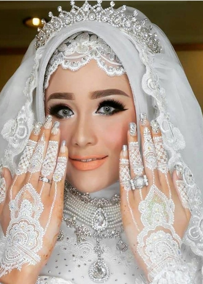 رسومات ناعمة ليد العروس