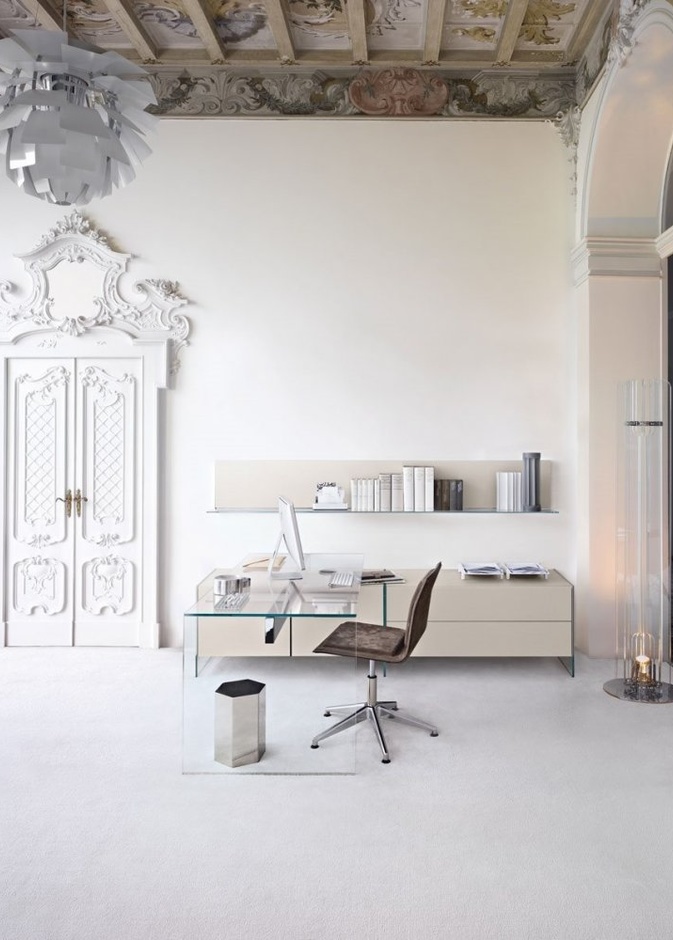 جمال الأثاث الخشبي مع الجدار الحجري في ديكور غرفة المكتب العصري