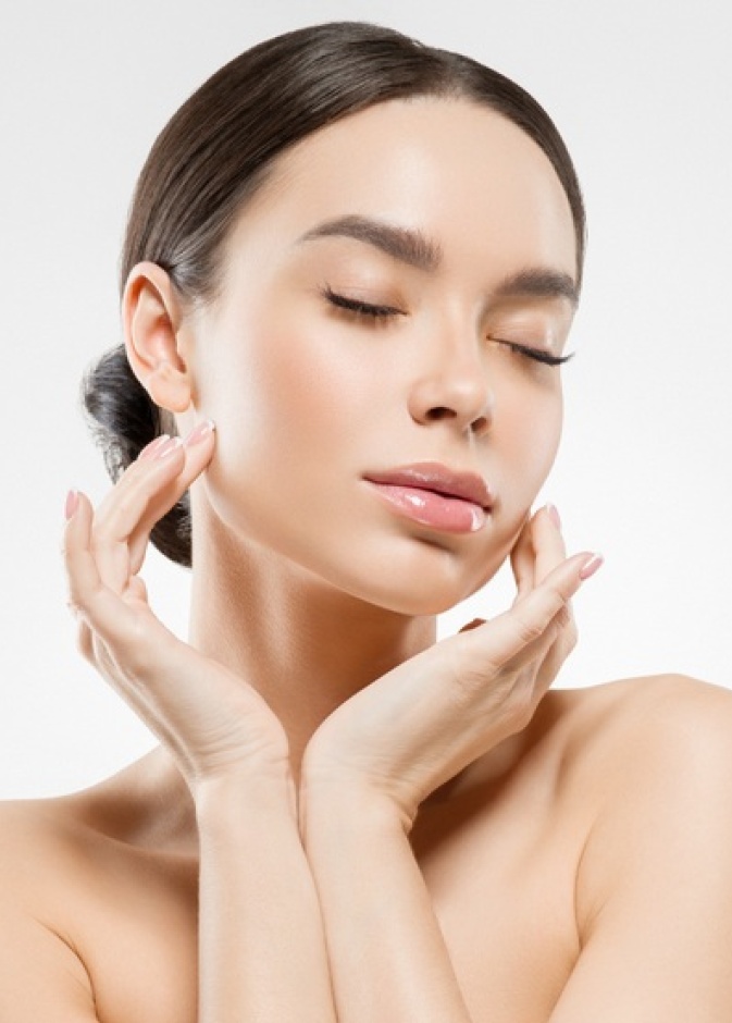 زيت الارغان يمنح النضارة للبشرة