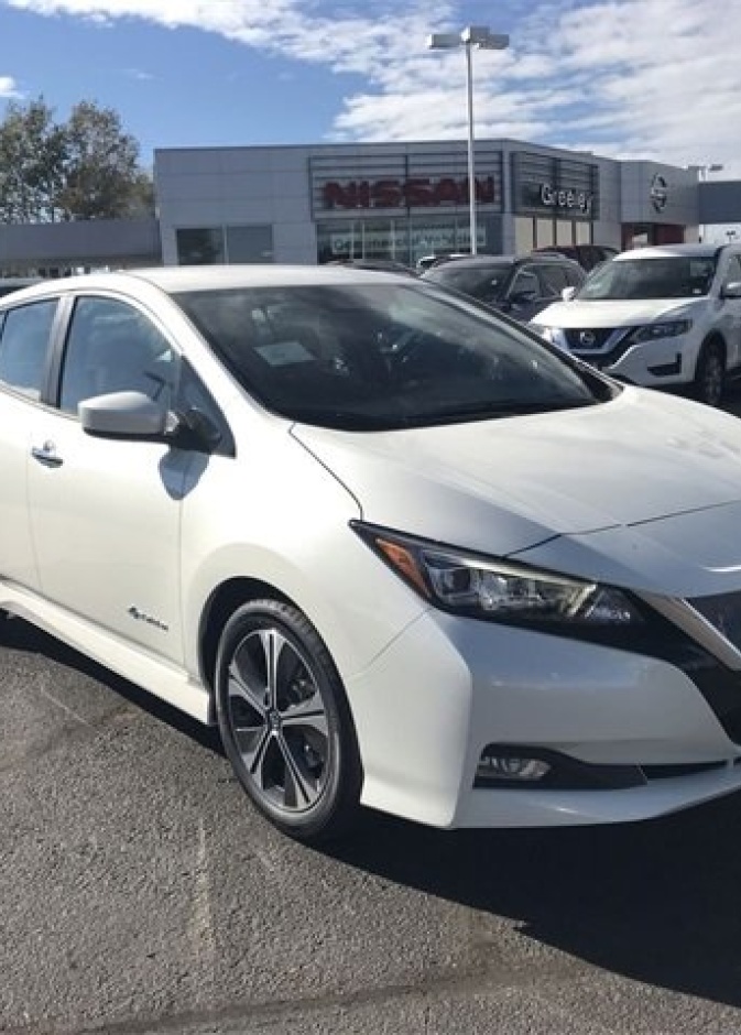 مميزات وعيوب سيارة نيسان ليف