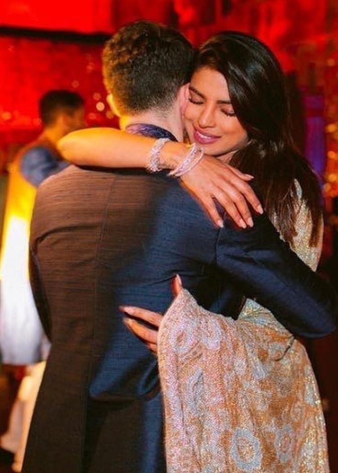 بريانكا تشوبرا ونيك جوناس يستضيفان حفل استقبال في ولاية كارولينا الشمالية