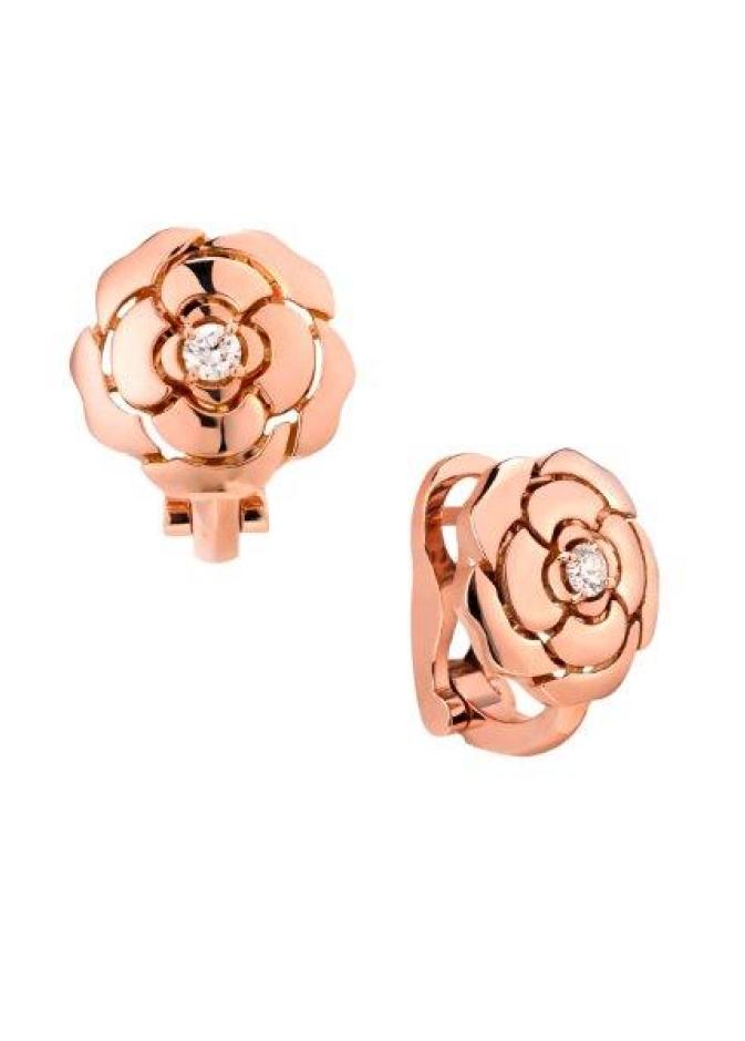 أقراط Extrait de Camelia 