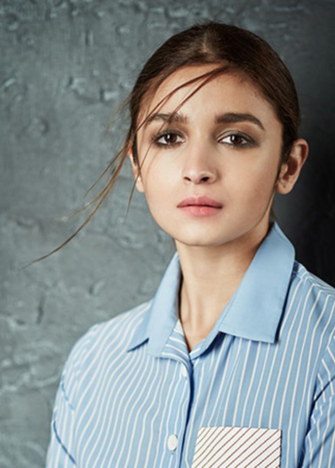  عليا بهات من نجوم بوليوود الذين يفضلون العقارات