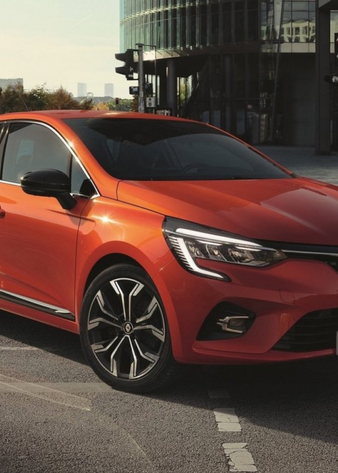 كشفت شركة رينو "Renault" عن المعلومات الأولية لسيارة "Clio"