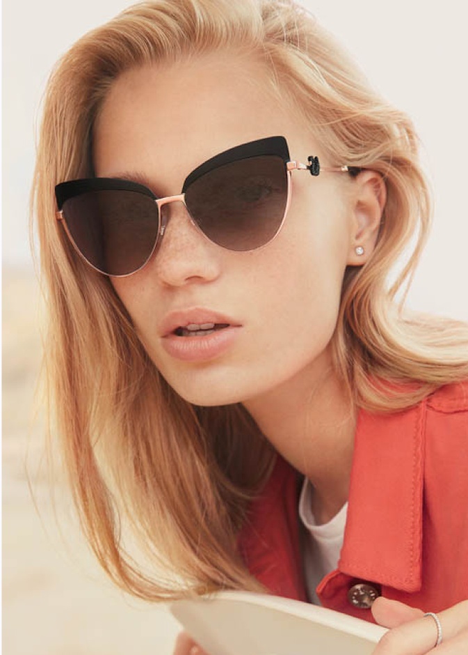 استقبلي الموسم بروح مشرقة مع مجموعة النظارات الرائعة من Swarovski