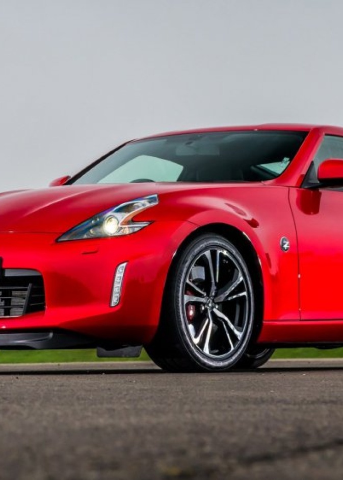   محرك نيسان 370 زد 2019