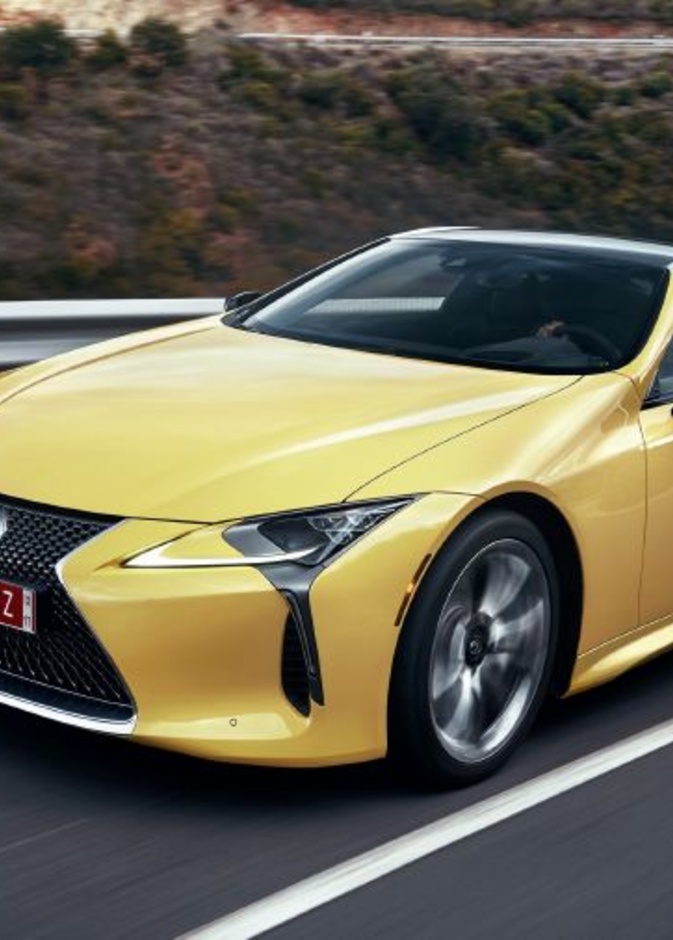 مواصفات لكزس LC 2019