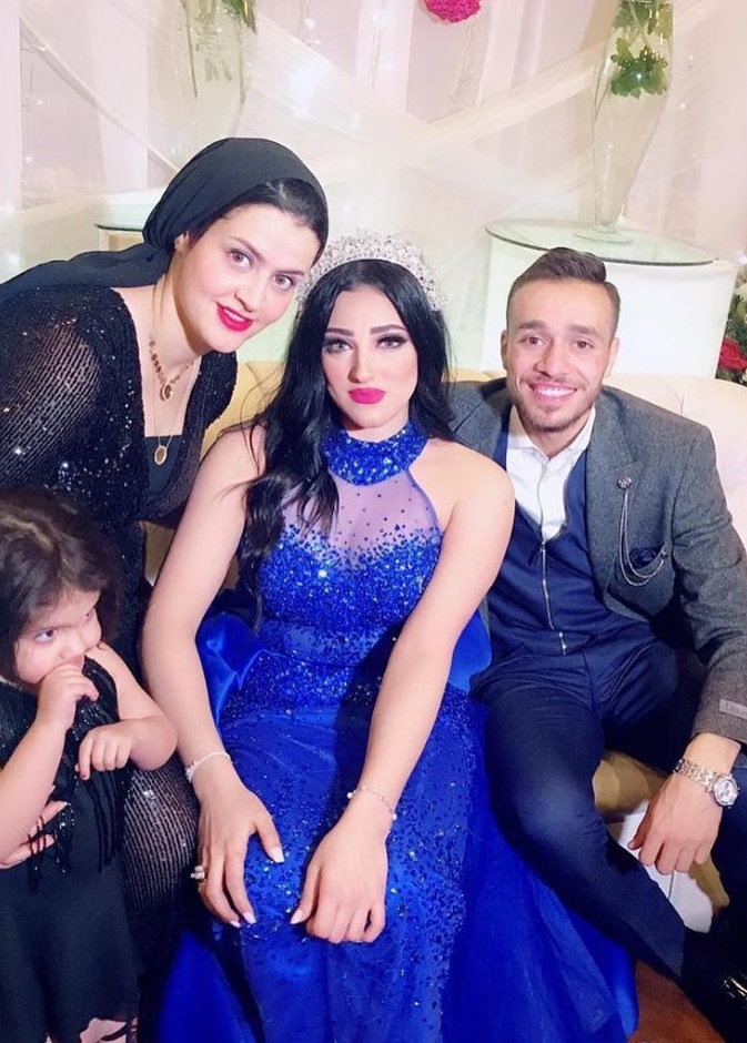 خطوبة جنيفر لورنس من كوك ماروني