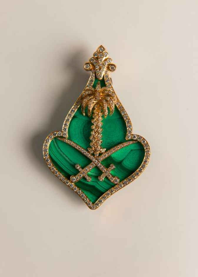 L’Ecole Van Cleef & Arples وفنون التراث تسـتعرضان أشـهر المجوهرات التراثية في المملكة