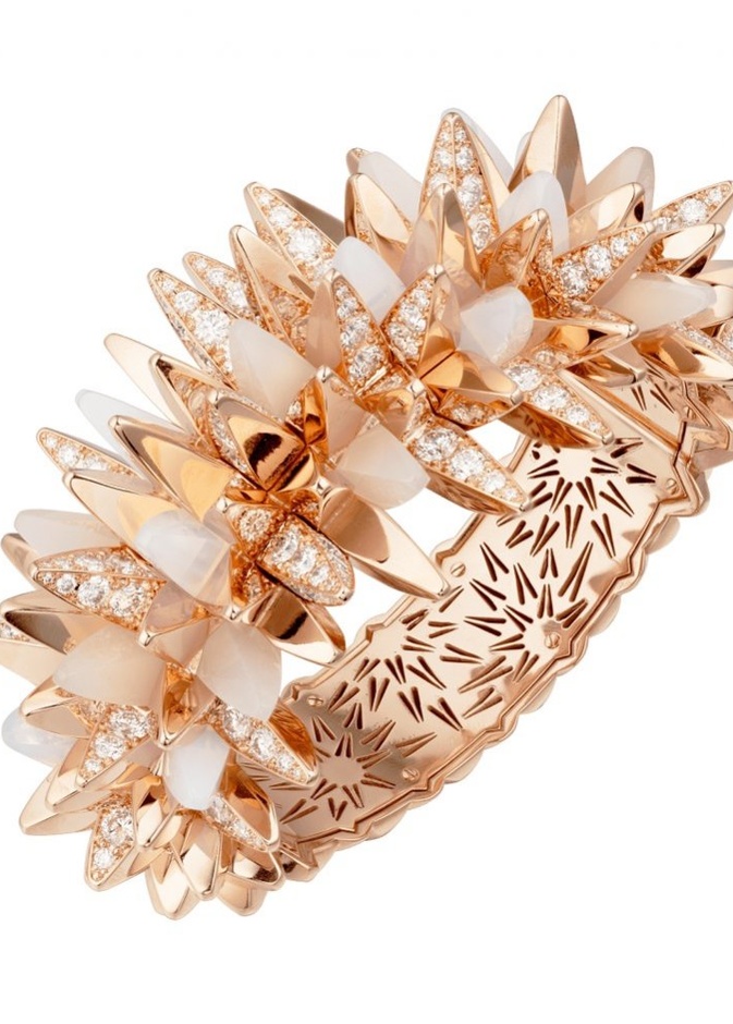  اسوارة من هاري ونستون Harry Winston