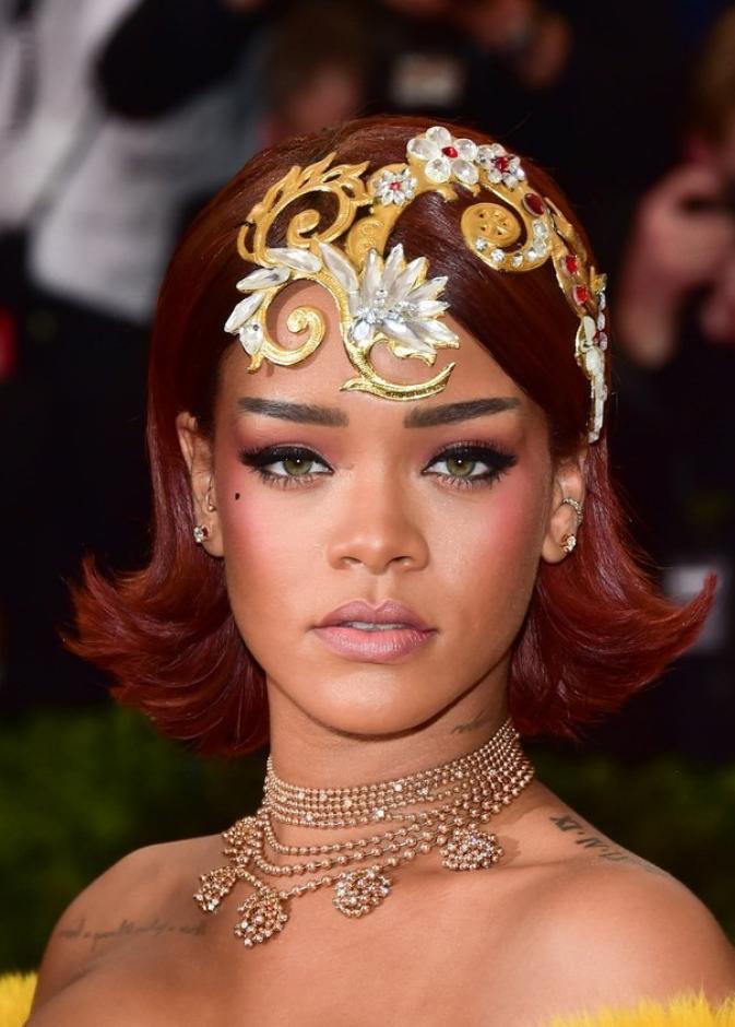  إطلالة ريهانا في 2018 Met Gala