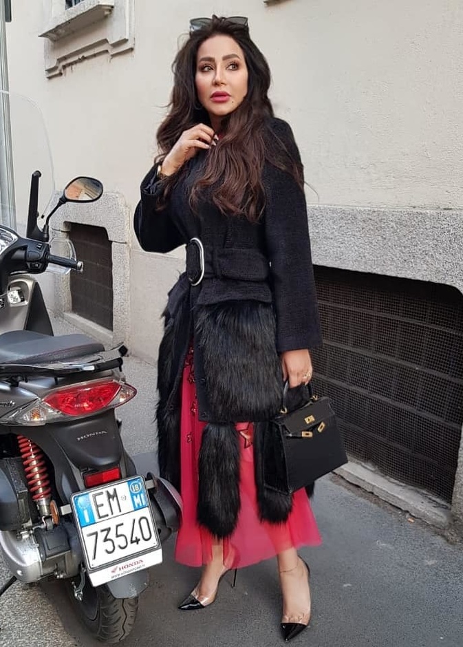 الإعلامية لجين عمران