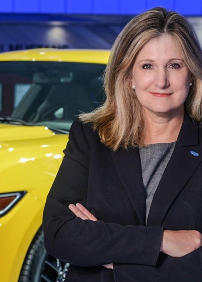 جولي هامب رئيس قسم الاتصالات في شركة تويوتا