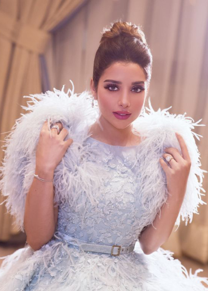 بلقيس فتحي تتألق بمجوهرات  Chaumet