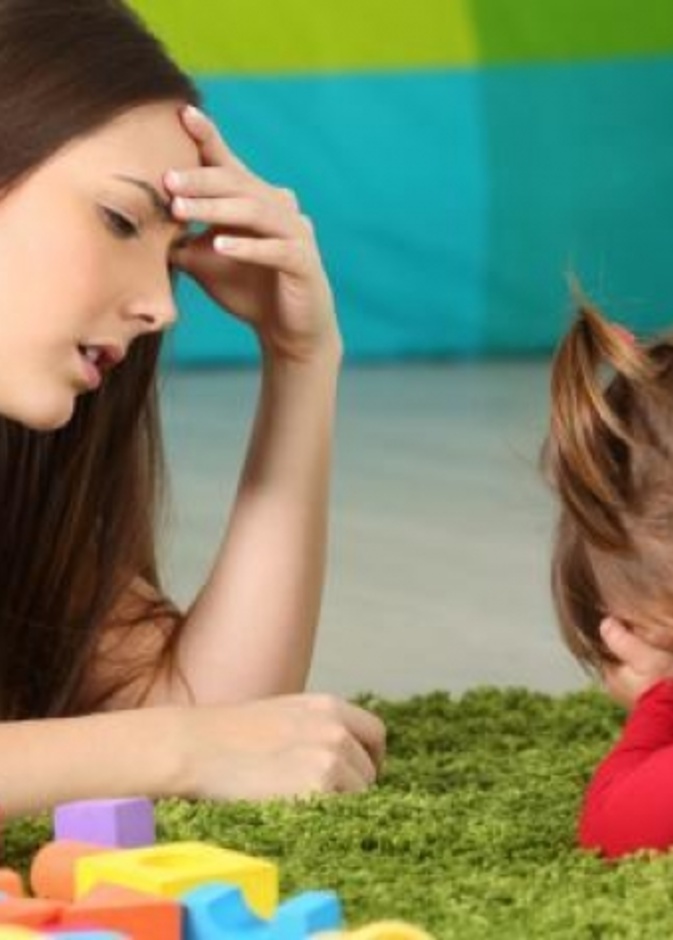 5 أخطاء للأم ترهق نفسية أطفالها دون قصد منها 