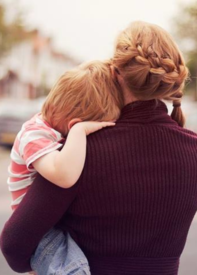 الأم من برج الحوت هي أم حنونة جداً وعاطفية