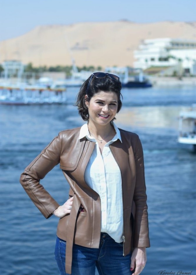 يسرا اللوزي