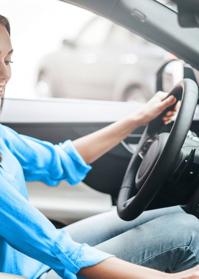 4 خطوات تجعلك تقودين سيارتك بعيداً عن التوتر