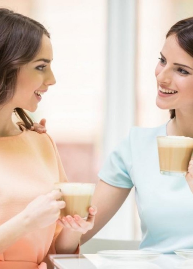 كيف تعزز المرأة مهارات التواصل مع الآخرين