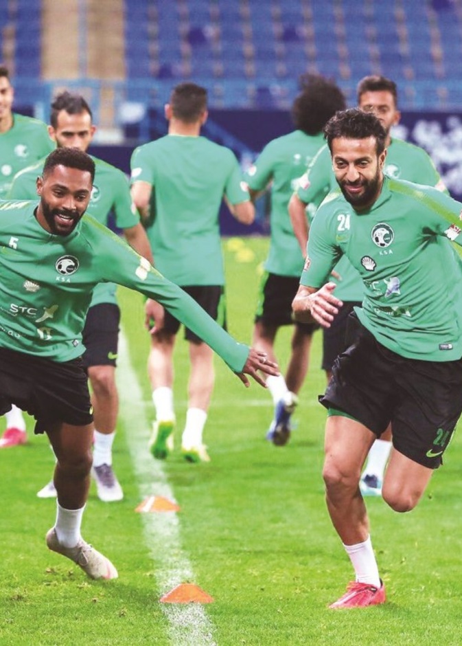  منتخب الإمارات يستضيف السعودية