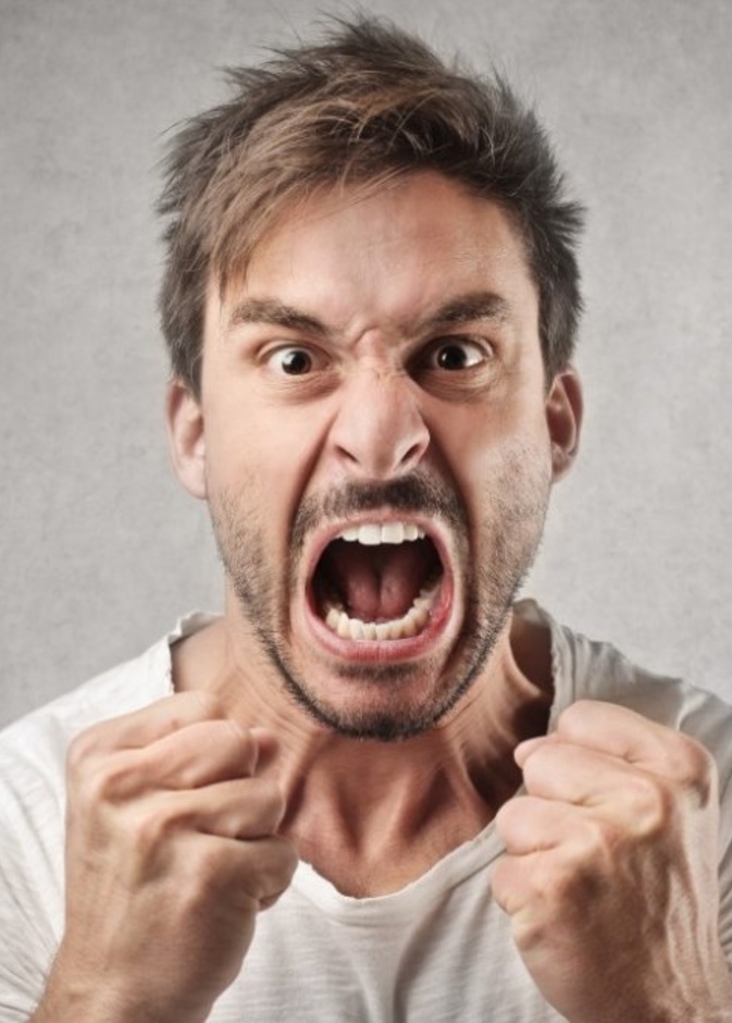 رغم طبعه الرومانسي بامتياز إلا ان هذا لا يمنع رجل الحوت من الدخول في نوبات غضب