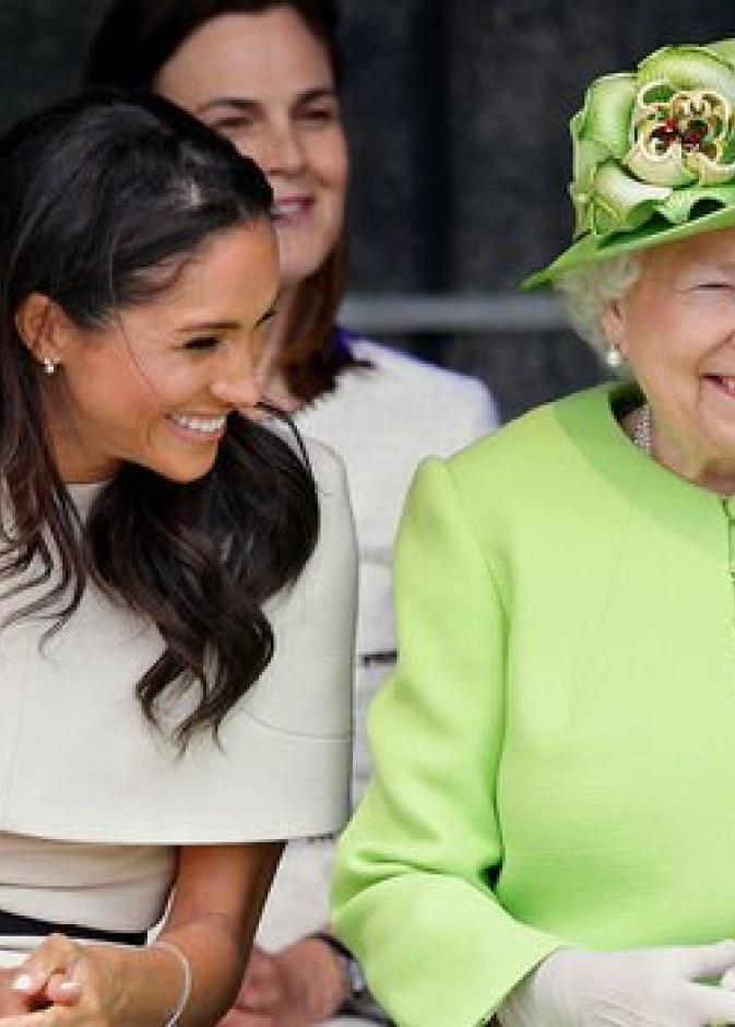 لغة الجسد تكشف مشاعر ملكة بريطانيا الحقيقية اتجاه كيت ميدلتون وميغان ماركل