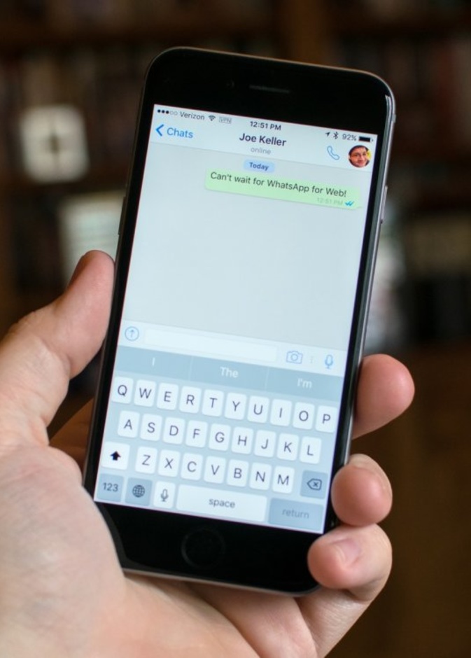 واتساب للأعمال بات متاحاً على أجهزة IOS