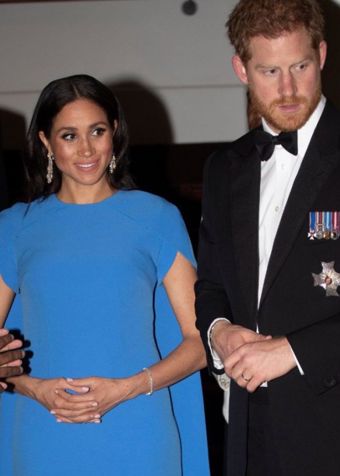 الأمير تشارلز منع ميغان ماركل من ارتداء تاج ملكي في فيجي