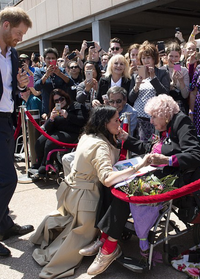 دافني دن أكبر معجبة بالأمير هاري وزوجته ميغان ماركل