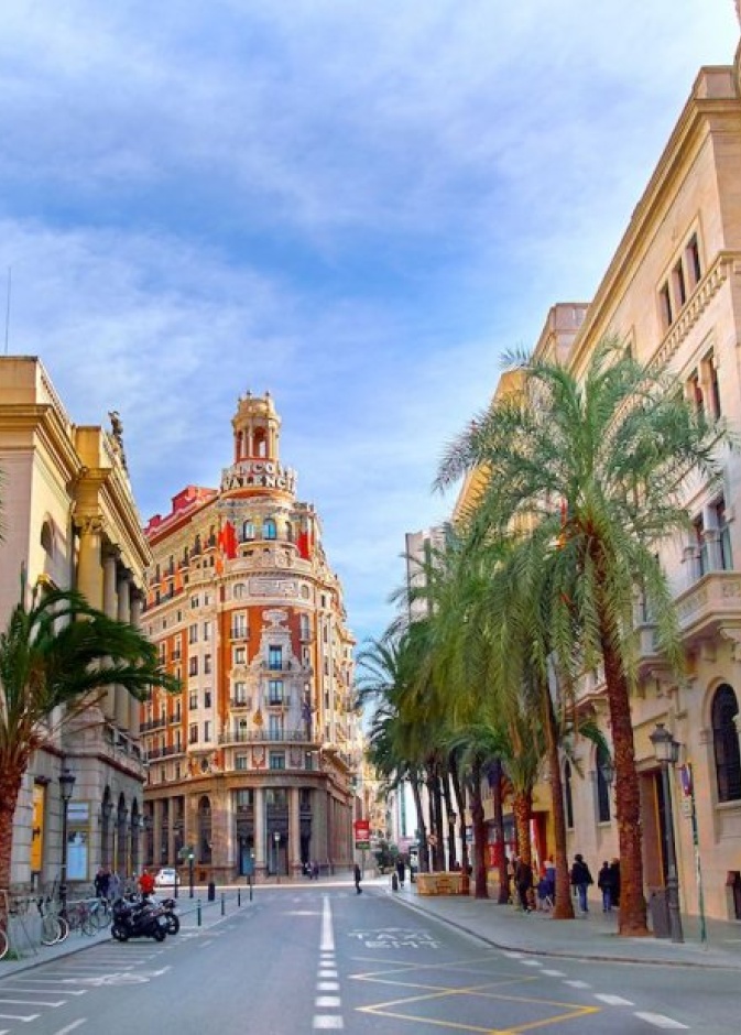 فالنسيا ذات مناخ متوسطي ملائم للسياحة على مدار العام