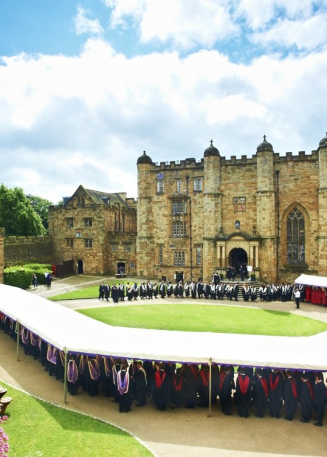 متحف الآثار في مكتبة القصر الأخضر Palace Green Library